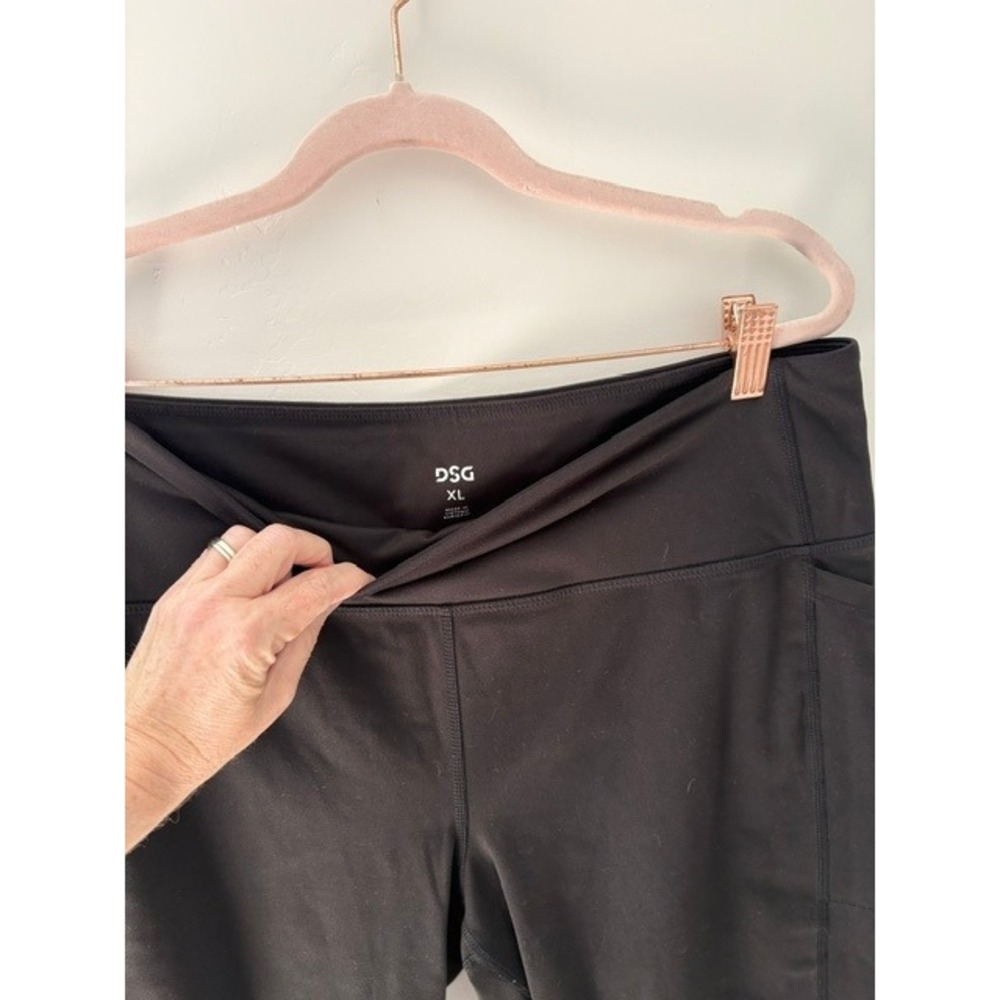 DSG Womens High Rise Capri Leggings with Pockets Black Size XL Performance Crop - Picture 3 of 4